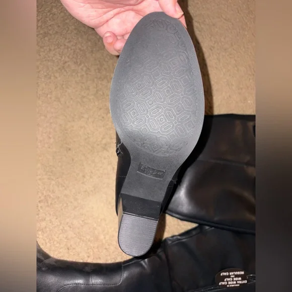 Black Heeled Boots - Picture 3 of 5